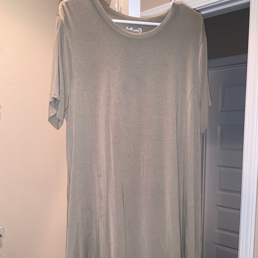 Gray/Green T-shirt Dress